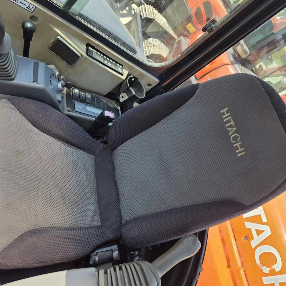 Hitachi ZX50U - Mini excavator: picture 2 Hitachi ZX50U - Mini excavator: picture 2