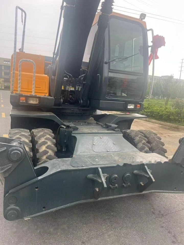 Hyundai 210W-9 - Wheel excavator: picture 4 Hyundai 210W-9 - Wheel excavator: picture 4