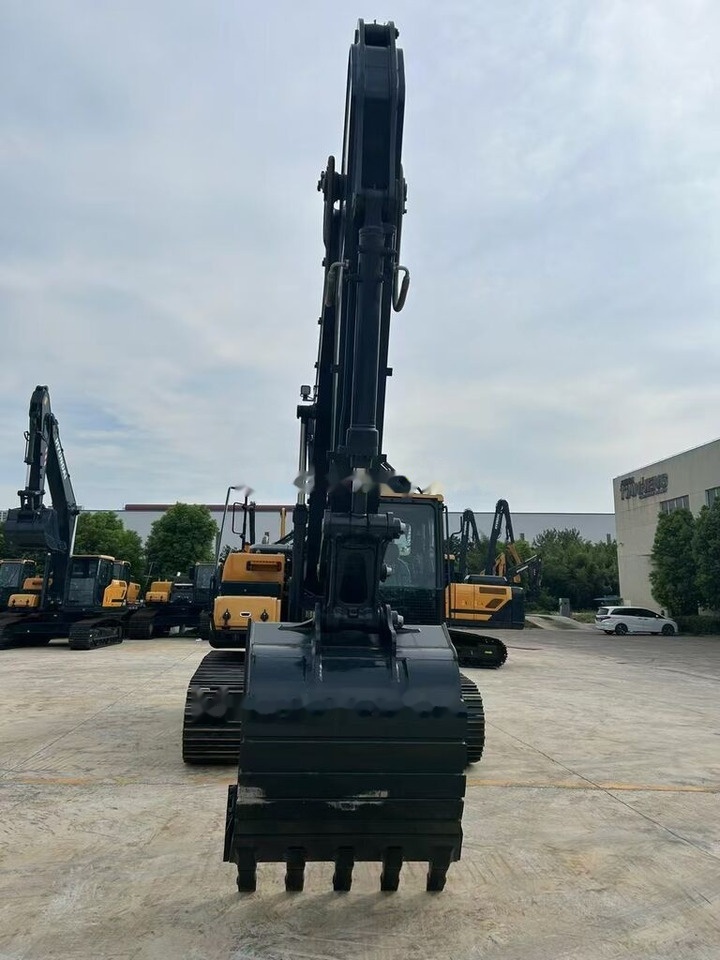 Hyundai HX220 New - Crawler excavator: picture 4 Hyundai HX220 New - Crawler excavator: picture 4