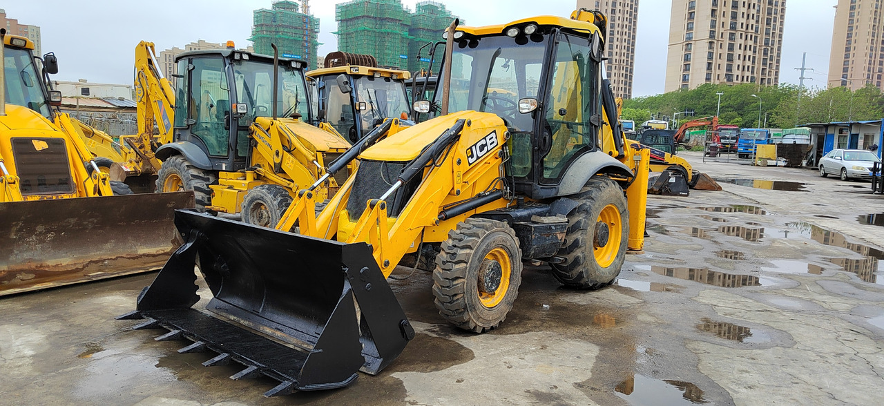 JCB 3CX - Backhoe loader: picture 1 JCB 3CX - Backhoe loader: picture 1