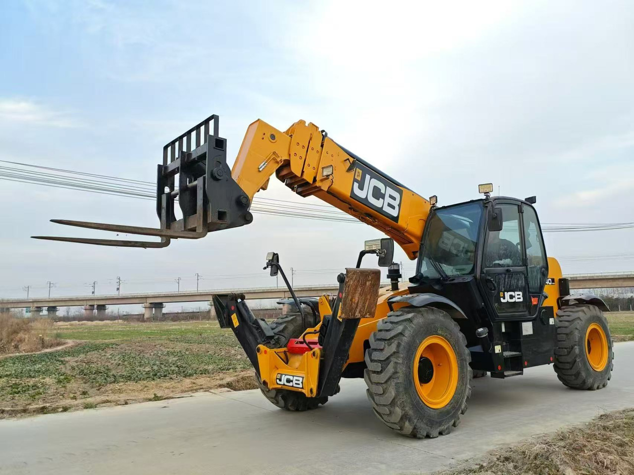 JCB 540-1700 - Reach stacker: picture 1 JCB 540-1700 - Reach stacker: picture 1