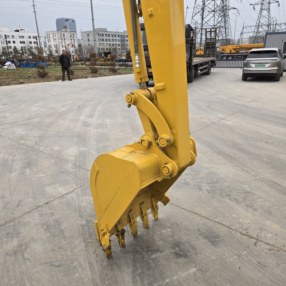 Mini excavator KOMATSU PC56-7: picture 6
