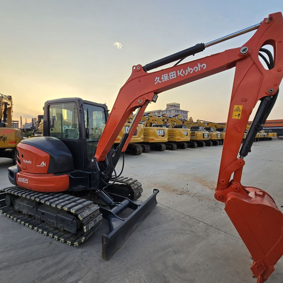 Kubota KX165 rubber track - Crawler excavator: picture 5 Kubota KX165 rubber track - Crawler excavator: picture 5