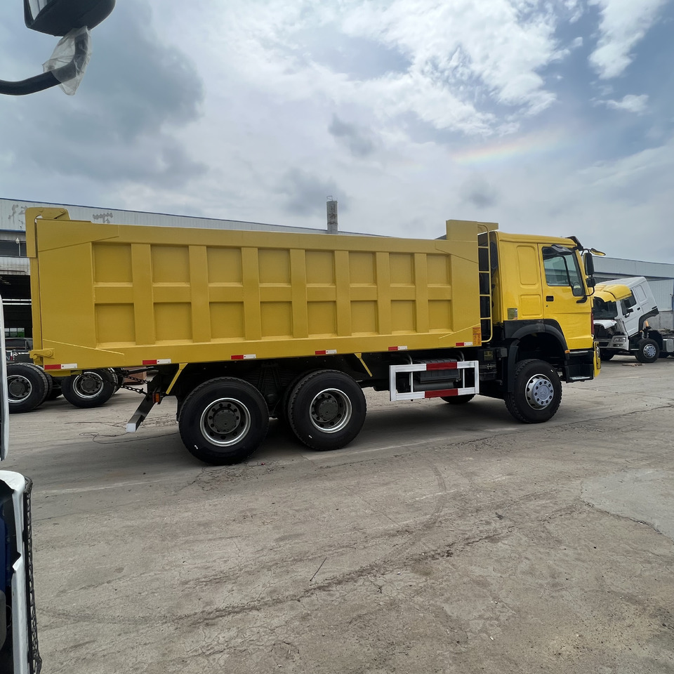 SINOTRUK HOWO 6x4 - Tipper: picture 5 SINOTRUK HOWO 6x4 - Tipper: picture 5