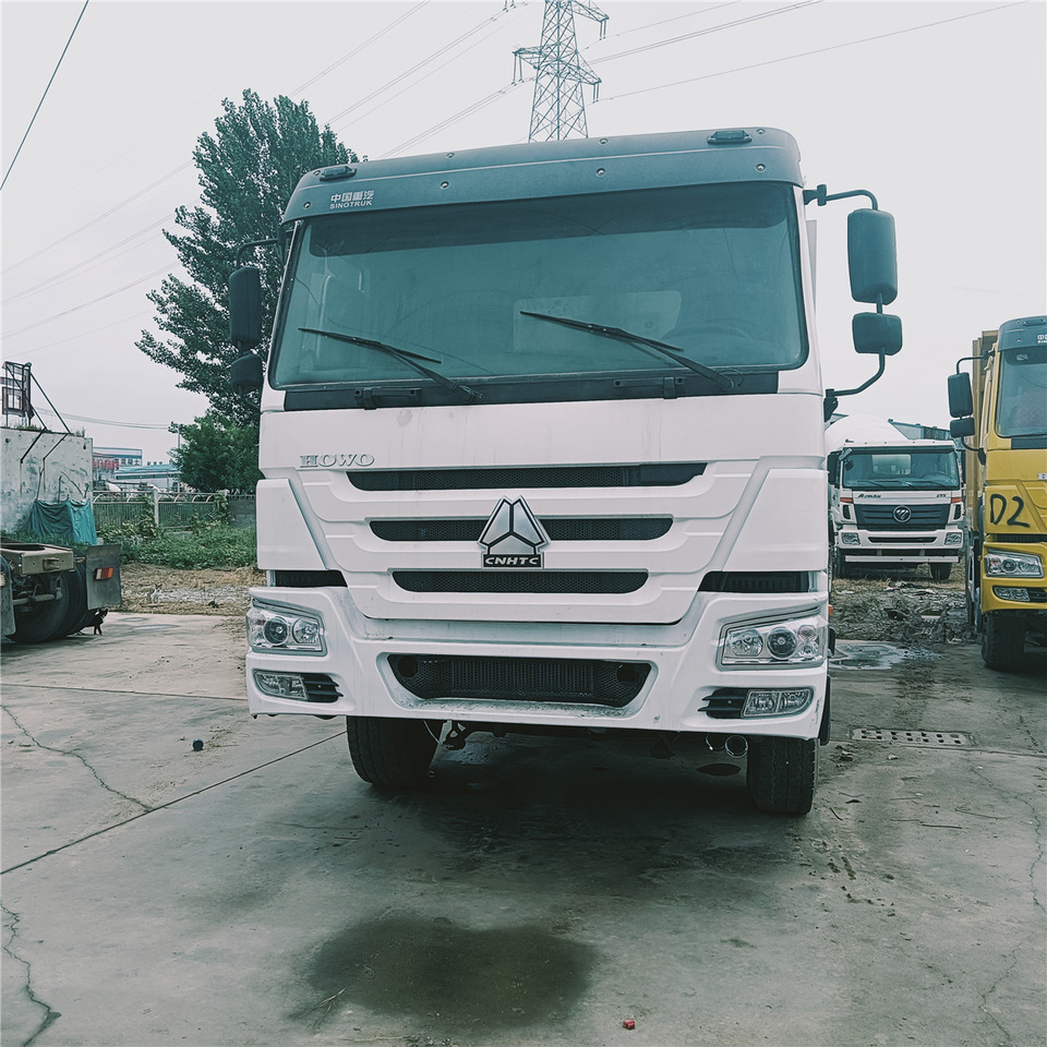 SINOTRUK HOWO 6x4 - Tipper: picture 5 SINOTRUK HOWO 6x4 - Tipper: picture 5