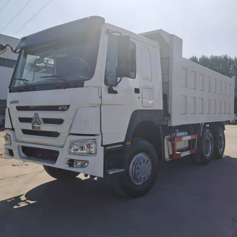 SINOTRUK HOWO - Tipper: picture 3 SINOTRUK HOWO - Tipper: picture 3