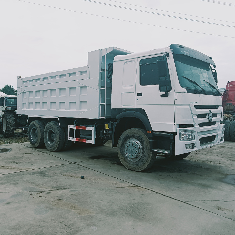 SINOTRUK HOWO - Tipper: picture 4 SINOTRUK HOWO - Tipper: picture 4