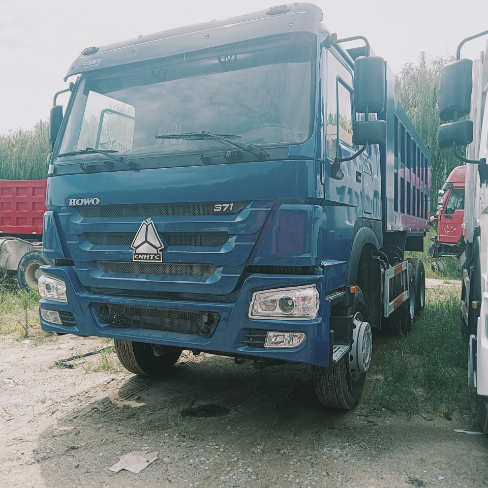 SINOTRUK HOWO - Tipper: picture 3 SINOTRUK HOWO - Tipper: picture 3