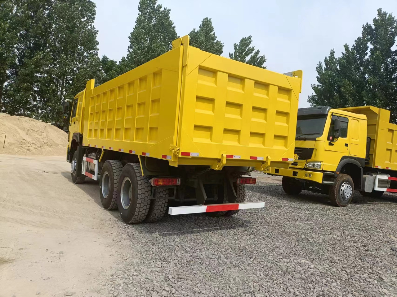 New Tipper SINOTRUK HOWO: picture 8 New Tipper SINOTRUK HOWO: picture 8