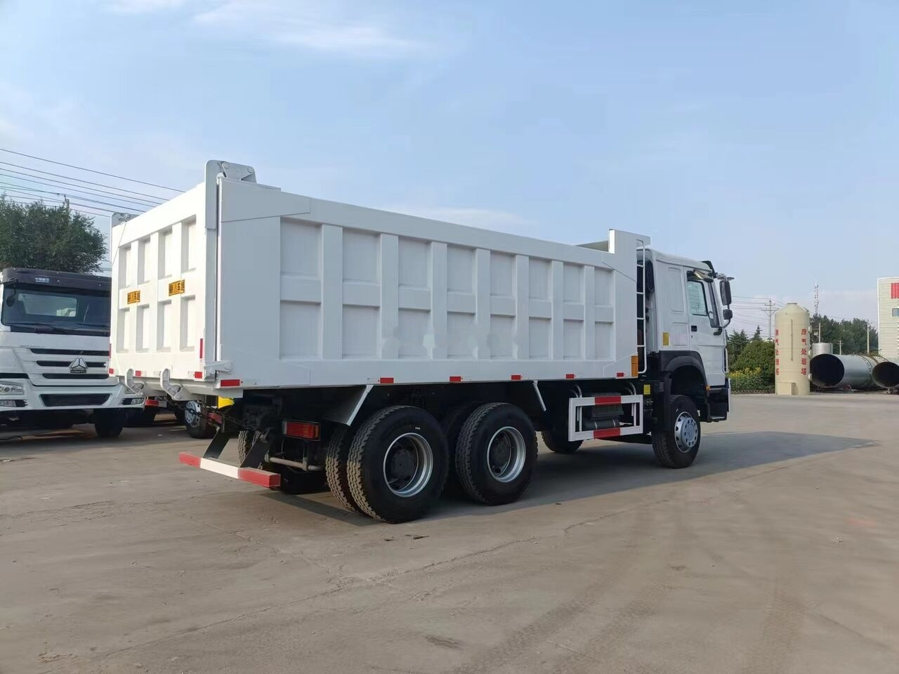 Tipper Sinotruk Howo 6*4: picture 9
