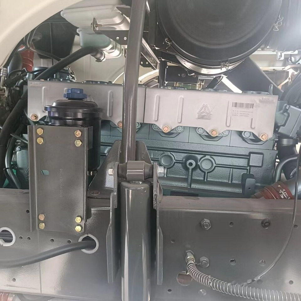 Tipper Sinotruk Howo 6*4: picture 8