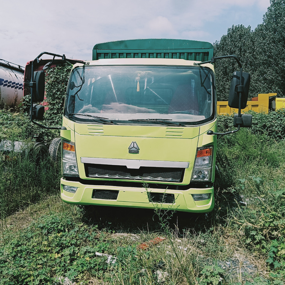 SINOTRUK HOWO - Truck: picture 2 SINOTRUK HOWO - Truck: picture 2