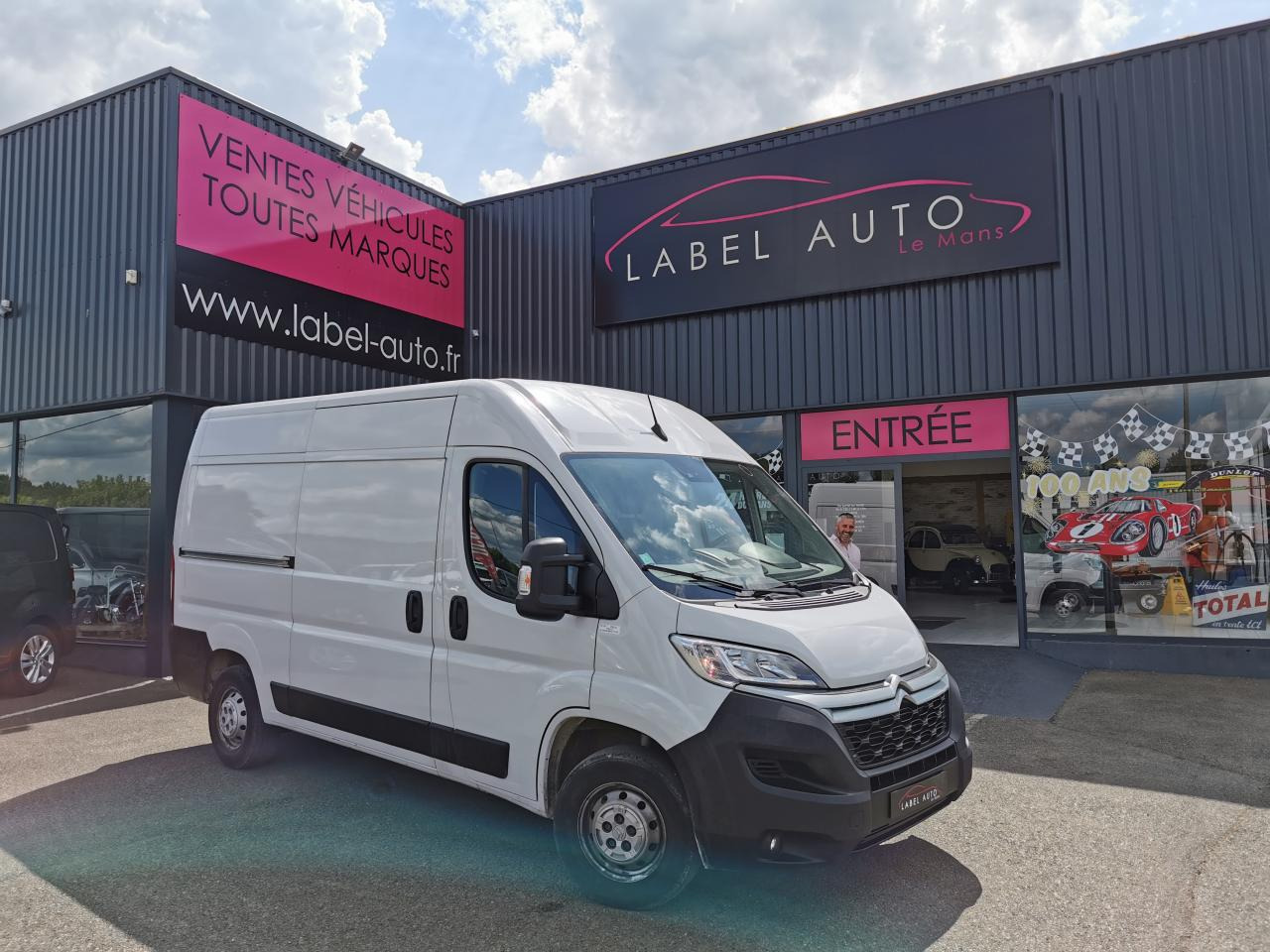 CITROEN Jumper 3.5t L2H2 2.2 HDi S&S - 140  III FOURGON TOLE Fourgon Tolé 35 L2H2 PHASE 3 - Panel van: picture 1 CITROEN Jumper 3.5t L2H2 2.2 HDi S&S - 140  III FOURGON TOLE Fourgon Tolé 35 L2H2 PHASE 3 - Panel van: picture 1