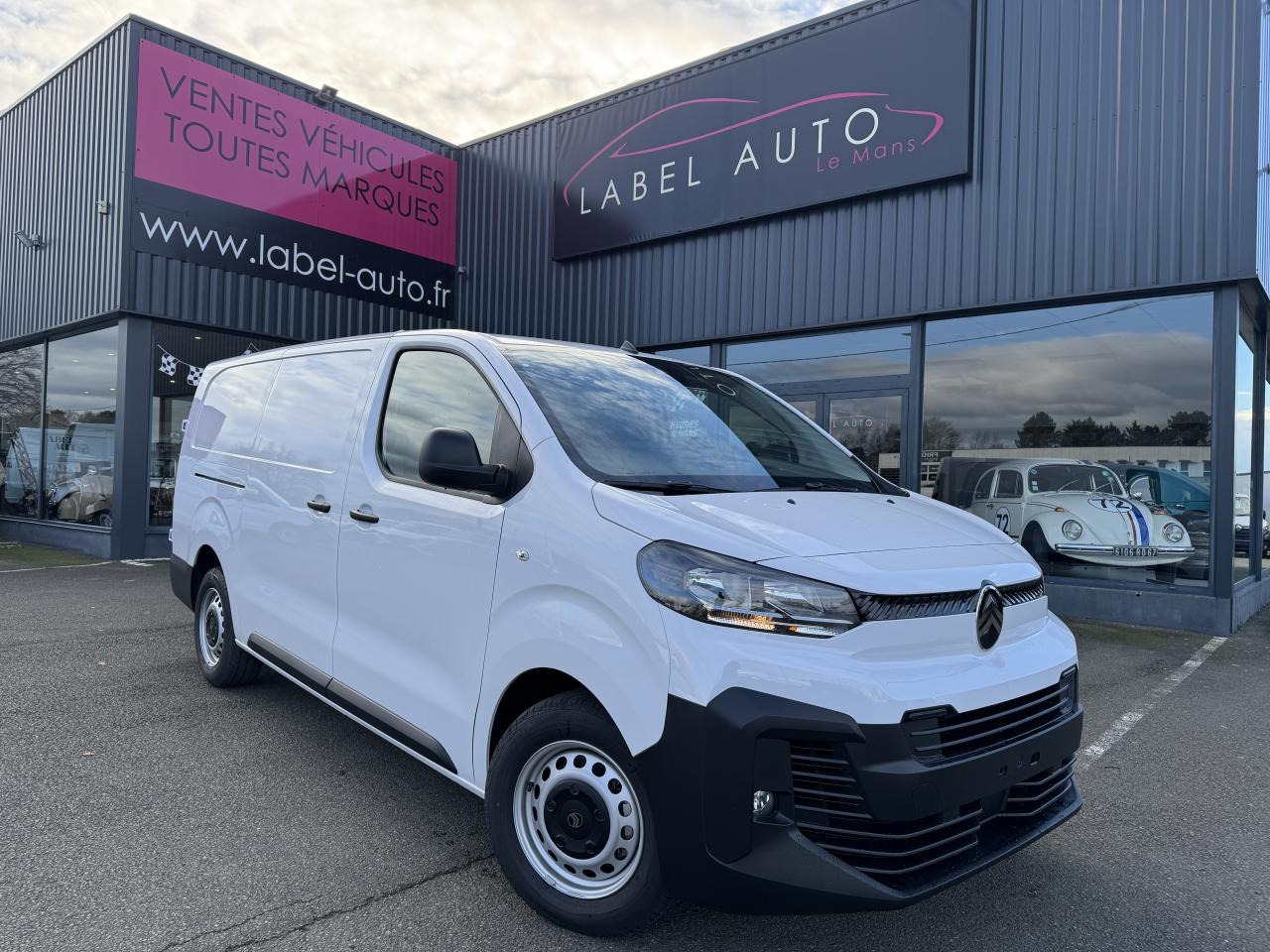 CITROEN Jumpy XL 2.0 BlueHDi - 145 S&S - BVM III FOURGON . PHASE 2 - Panel van: picture 1 CITROEN Jumpy XL 2.0 BlueHDi - 145 S&S - BVM III FOURGON . PHASE 2 - Panel van: picture 1