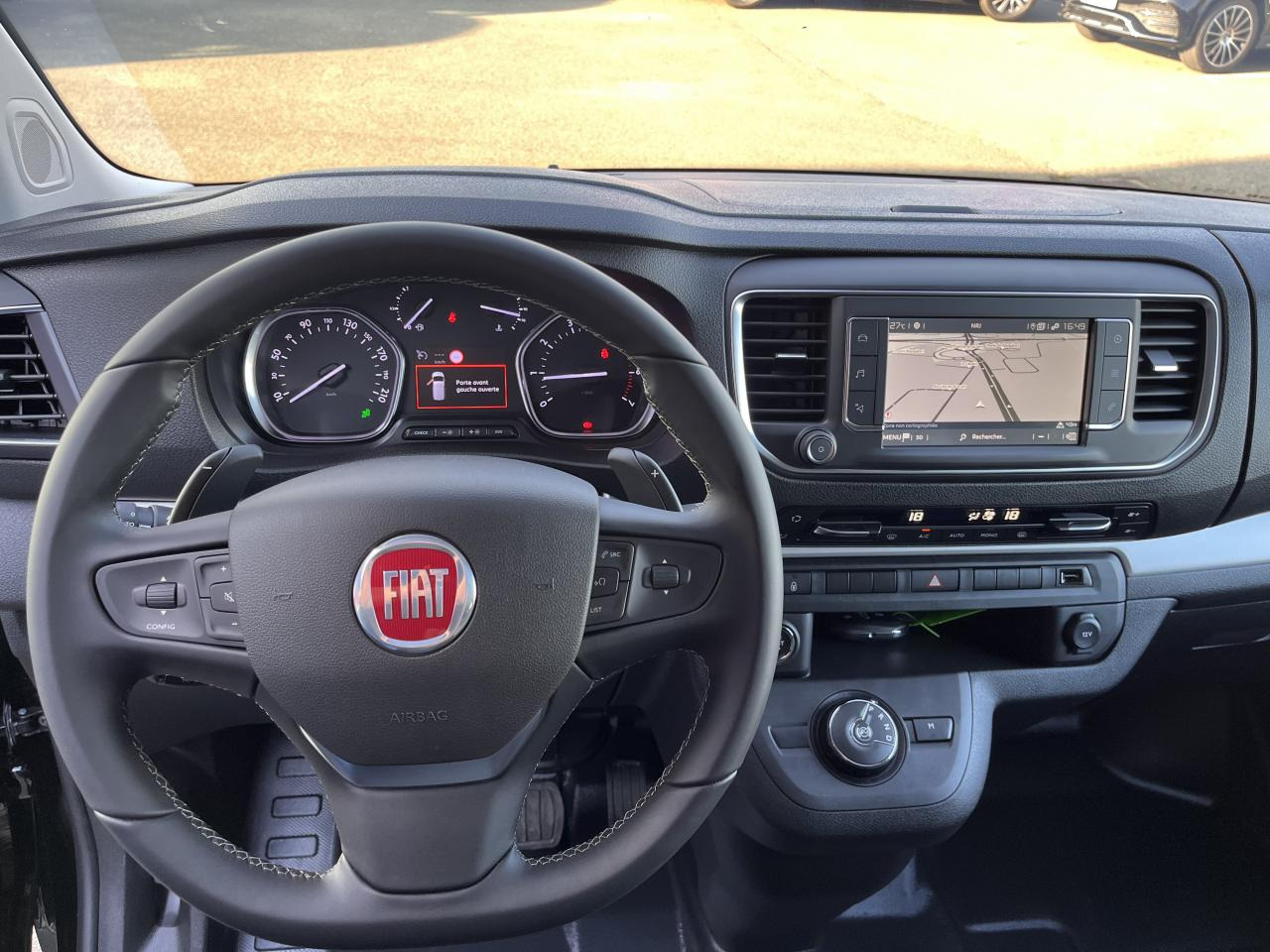 FIAT Scudo XL 2.0 BlueHDi - 180 S&S - BVA Cabine Approfondie 6 PLACES - Combi van: picture 4 FIAT Scudo XL 2.0 BlueHDi - 180 S&S - BVA Cabine Approfondie 6 PLACES - Combi van: picture 4