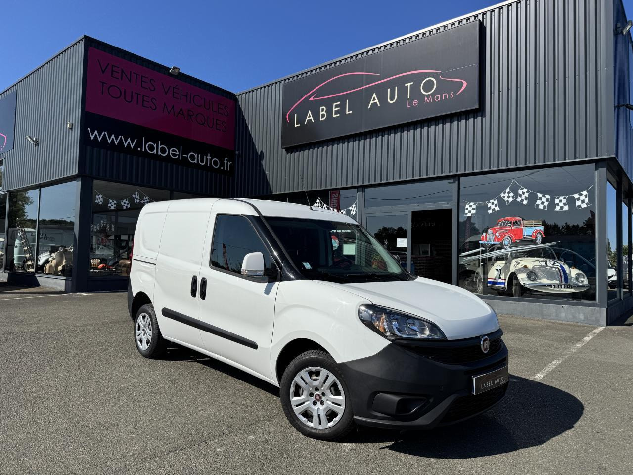Fiat Doblo Cargo 1.3 MULTIJET 95CH PACK TRIO NAV E6D - Small van: picture 1 Fiat Doblo Cargo 1.3 MULTIJET 95CH PACK TRIO NAV E6D - Small van: picture 1
