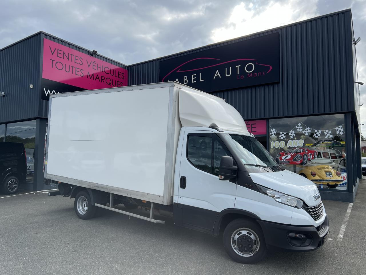 IVECO Daily 35 C 16 S&S (Quad-Leaf) CHASSIS CABINE 2014 35C/35S Chassis cabine 35 C Epmt.4.1 PHASE 4 - Box van: picture 5 IVECO Daily 35 C 16 S&S (Quad-Leaf) CHASSIS CABINE 2014 35C/35S Chassis cabine 35 C Epmt.4.1 PHASE 4 - Box van: picture 5