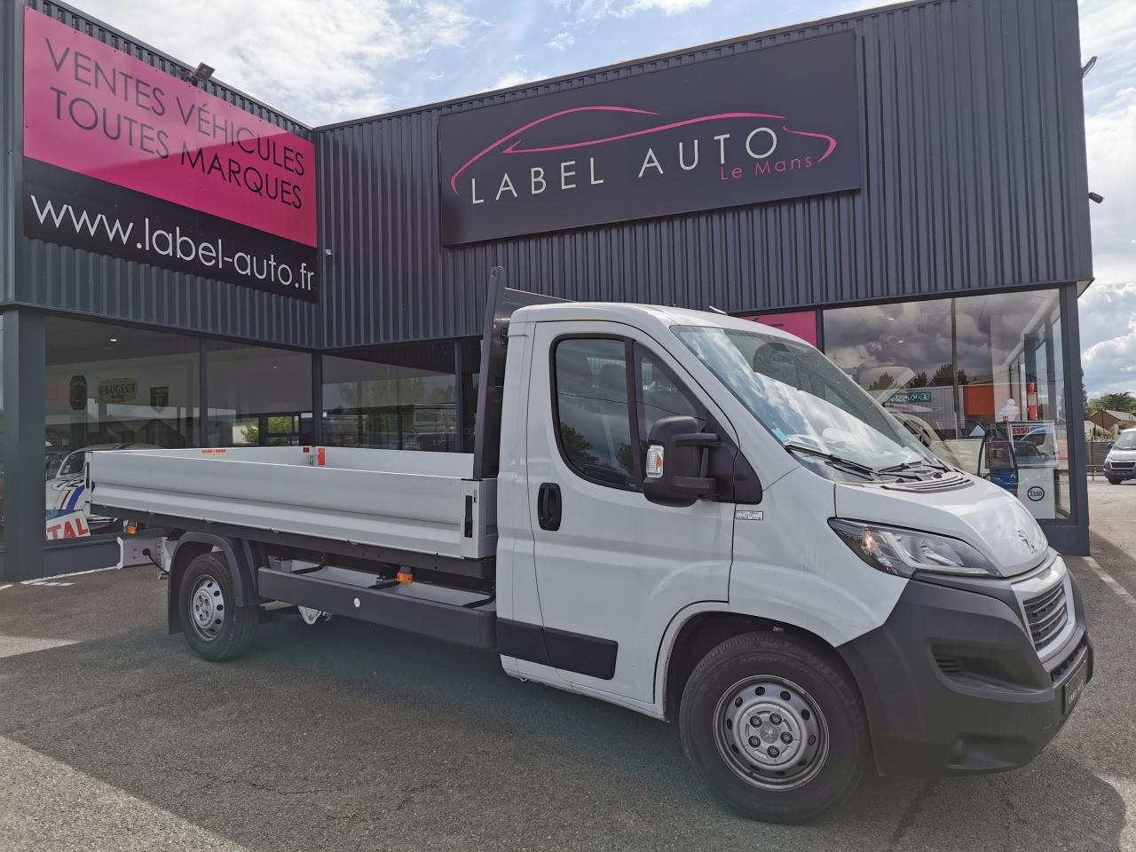 PEUGEOT BOXER 3T5 PLATEAU 4M20 2.2 HDI 140CH - Flatbed van: picture 1 PEUGEOT BOXER 3T5 PLATEAU 4M20 2.2 HDI 140CH - Flatbed van: picture 1