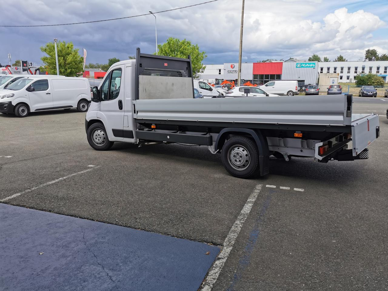 PEUGEOT BOXER 3T5 PLATEAU 4M20 2.2 HDI 140CH - Flatbed van: picture 4 PEUGEOT BOXER 3T5 PLATEAU 4M20 2.2 HDI 140CH - Flatbed van: picture 4