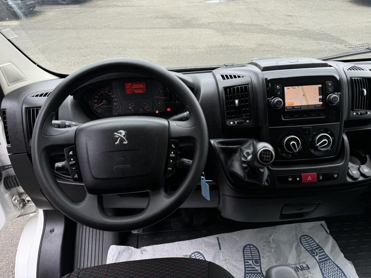 Peugeot Boxer 333 L1H1 2.2 BLUEHDI S&S 140CH ASPHALT - Panel van: picture 3 Peugeot Boxer 333 L1H1 2.2 BLUEHDI S&S 140CH ASPHALT - Panel van: picture 3