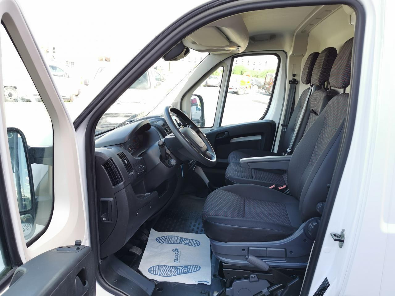 Peugeot Boxer Asphalt 333 L2H2 2.2 BlueHDi S&S - 120 III FOURGON TOLE Fourgon Tolé 333 L2H2 PHAS - Panel van: picture 5 Peugeot Boxer Asphalt 333 L2H2 2.2 BlueHDi S&S - 120 III FOURGON TOLE Fourgon Tolé 333 L2H2 PHAS - Panel van: picture 5