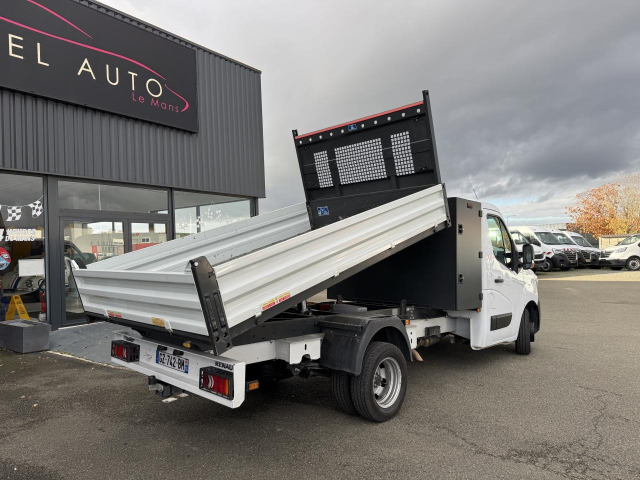 RENAULT MASTER 3T5 BENNE COFFRE RJ 2.3 DCI 145CH PROPULSION - Tipper van: picture 1 RENAULT MASTER 3T5 BENNE COFFRE RJ 2.3 DCI 145CH PROPULSION - Tipper van: picture 1