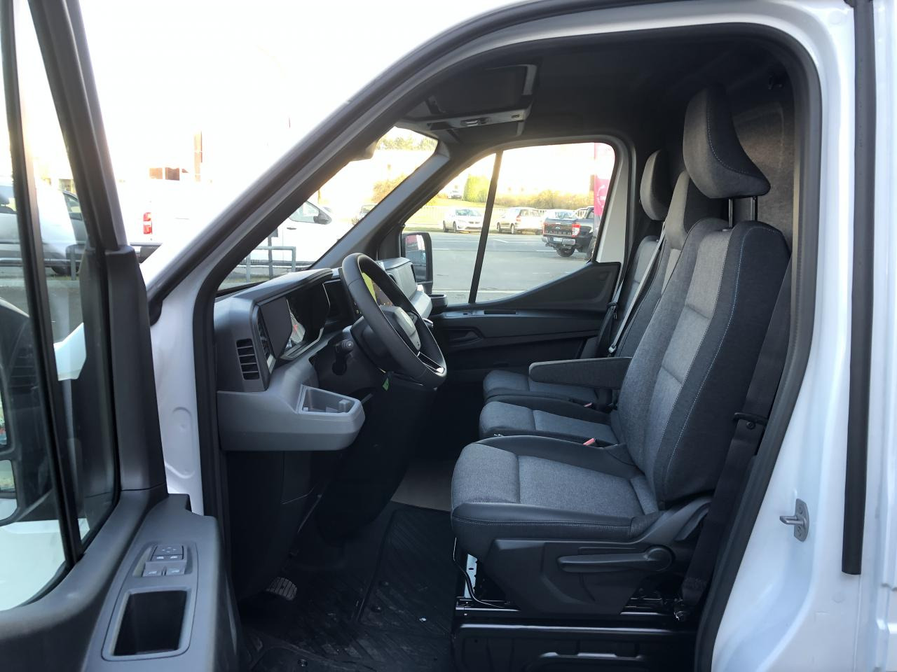 RENAULT Master Extra 3t5 L3H2 2.0 Blue dCi - BVA 170 2025 IV FOURGON Fourgon L3H2 Traction - Panel van: picture 5 RENAULT Master Extra 3t5 L3H2 2.0 Blue dCi - BVA 170 2025 IV FOURGON Fourgon L3H2 Traction - Panel van: picture 5