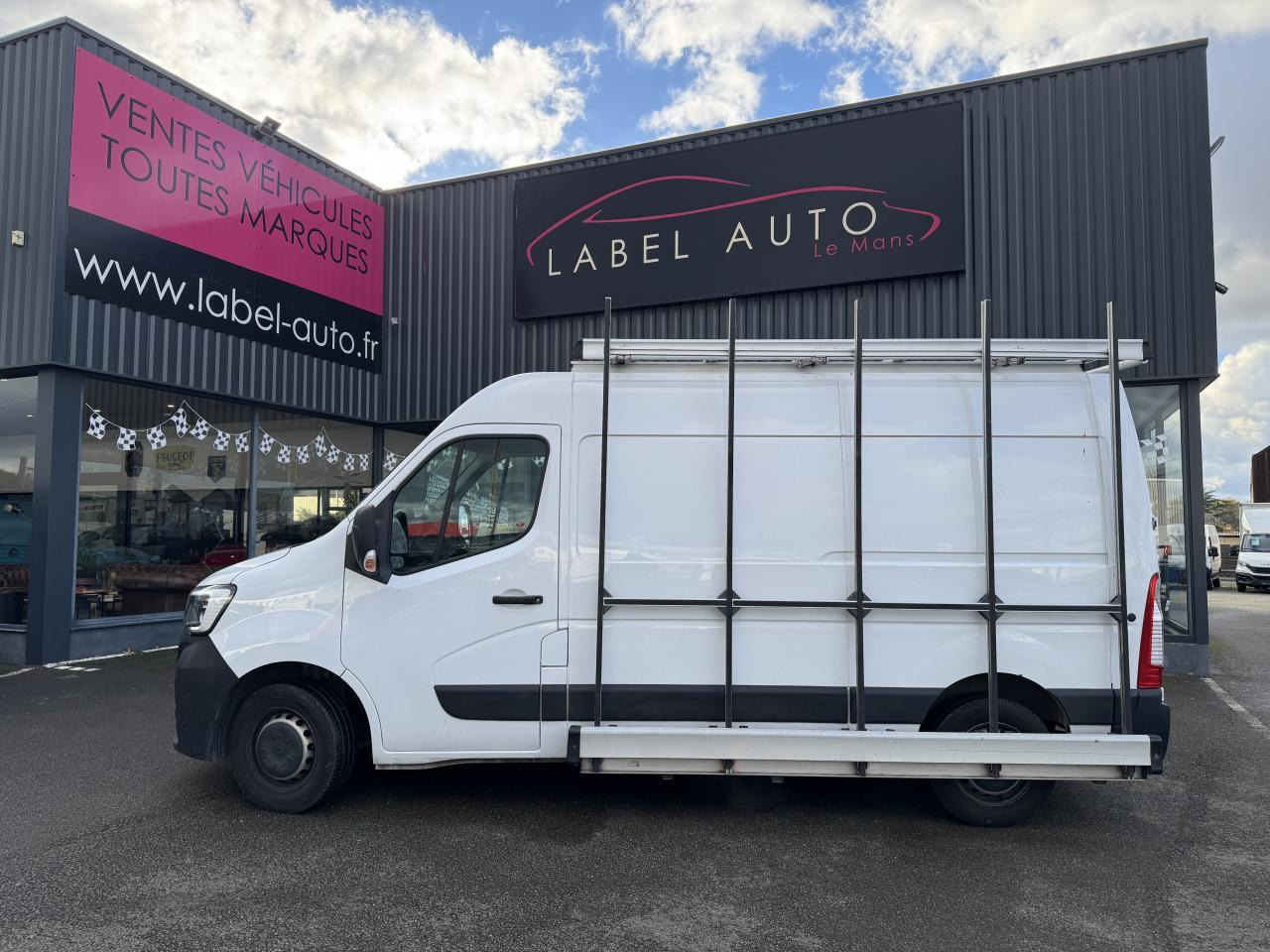 RENAULT Master Grand Confort F3300 L2H2 2.3 Blue dCi - 150 CH PORTE VERRE - Panel van: picture 1 RENAULT Master Grand Confort F3300 L2H2 2.3 Blue dCi - 150 CH PORTE VERRE - Panel van: picture 1