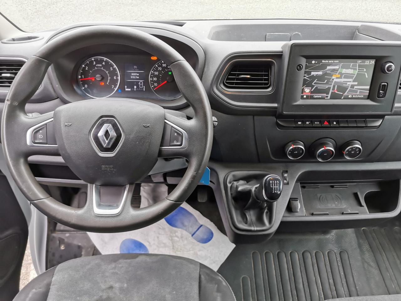 RENAULT Master Grand Confort F3500 L2H2 2.3 Blue dCi - 150  III CABINE APPROFONDIE Cabine approfondie L2H2 T - Panel van: picture 4 RENAULT Master Grand Confort F3500 L2H2 2.3 Blue dCi - 150  III CABINE APPROFONDIE Cabine approfondie L2H2 T - Panel van: picture 4