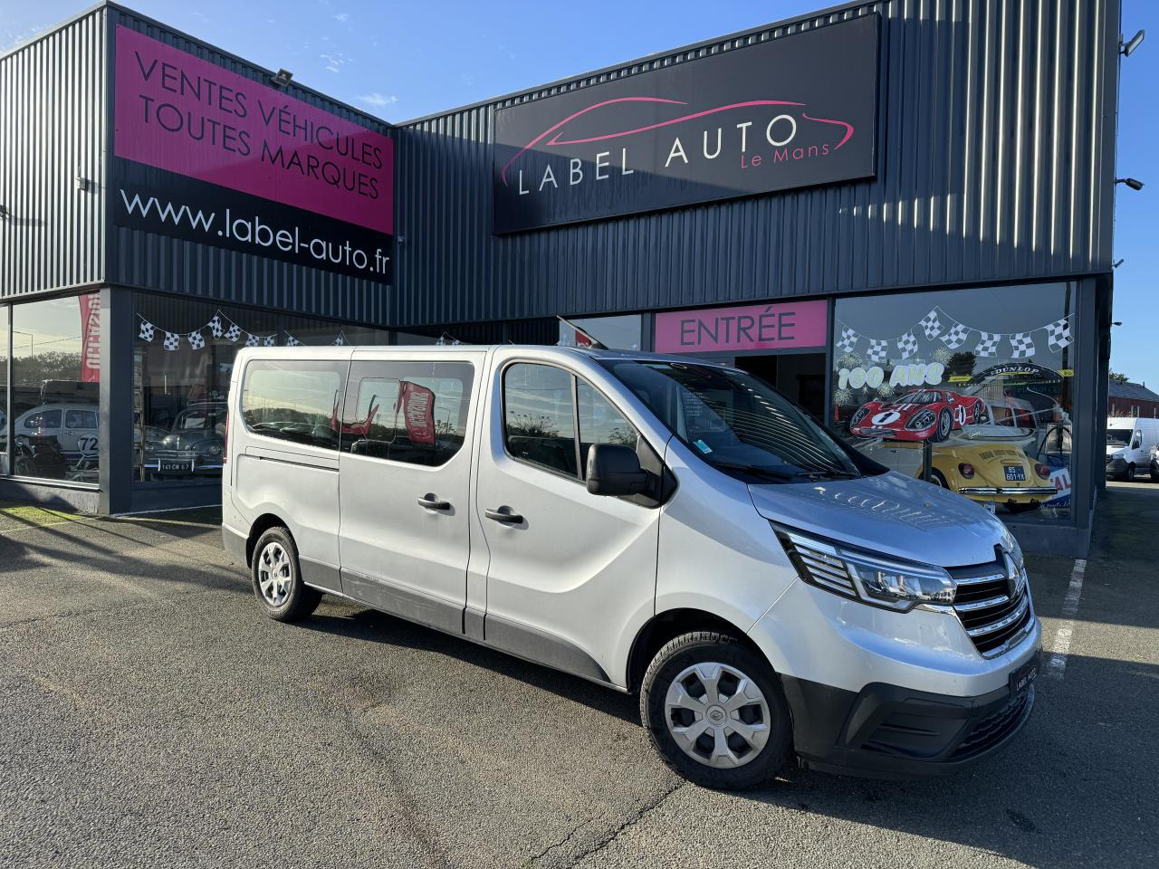 RENAULT Trafic L2 2.0 Energy dCi - 150 - S&S III COMBI Combi Zen L2H1 PHASE 3 - Combi van: picture 1 RENAULT Trafic L2 2.0 Energy dCi - 150 - S&S III COMBI Combi Zen L2H1 PHASE 3 - Combi van: picture 1