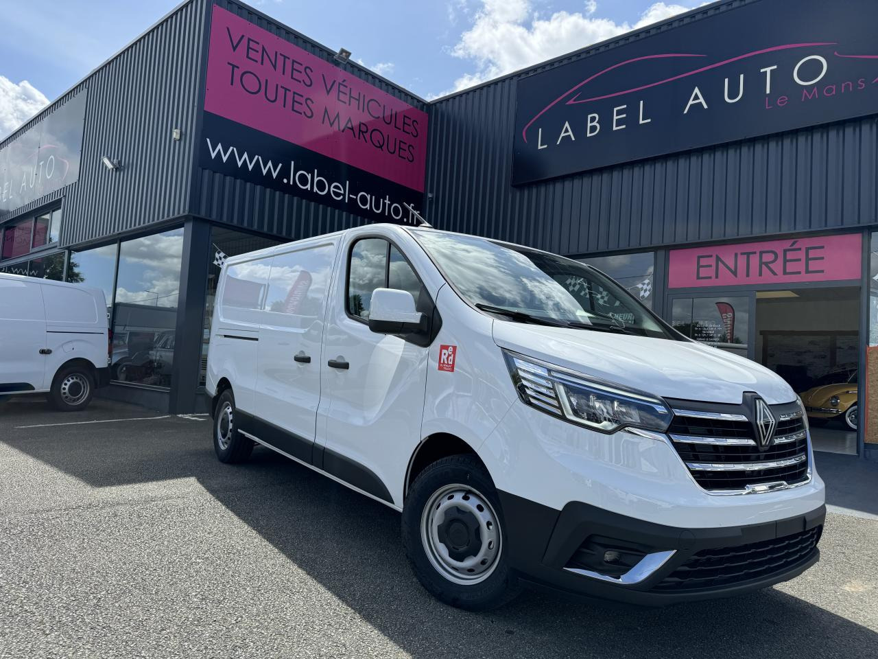 RENAULT Trafic L2H1 3000 Kg 2.0 Blue dCi - 150 2024  III FOURGON Fourgon Advance L2H1 PHASE 3 - Panel van: picture 1 RENAULT Trafic L2H1 3000 Kg 2.0 Blue dCi - 150 2024  III FOURGON Fourgon Advance L2H1 PHASE 3 - Panel van: picture 1