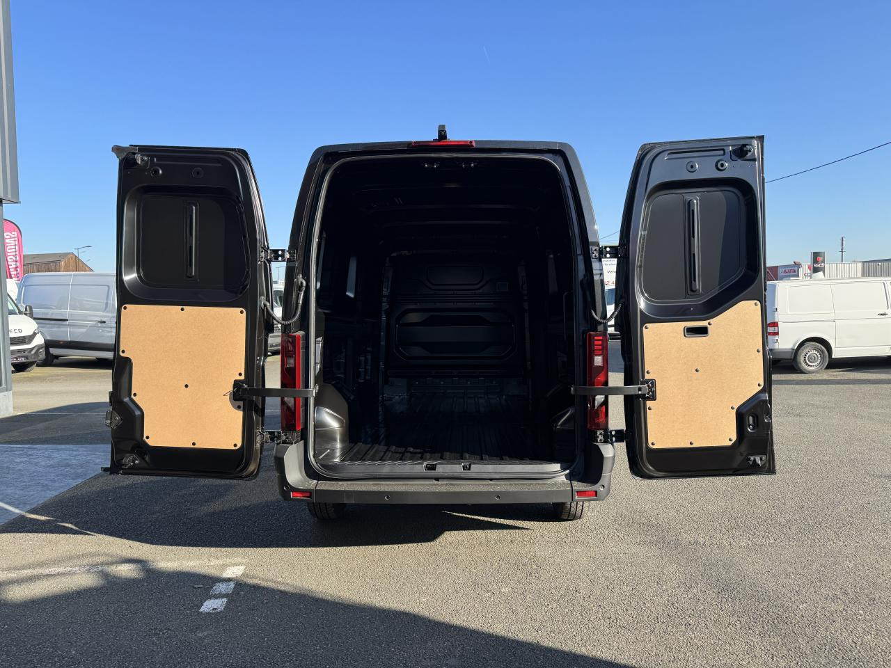 RENAULT master F3500 L3H2 2.0 BLUE DCI 150CH EXTRA + CAMERA - Panel van: picture 2 RENAULT master F3500 L3H2 2.0 BLUE DCI 150CH EXTRA + CAMERA - Panel van: picture 2