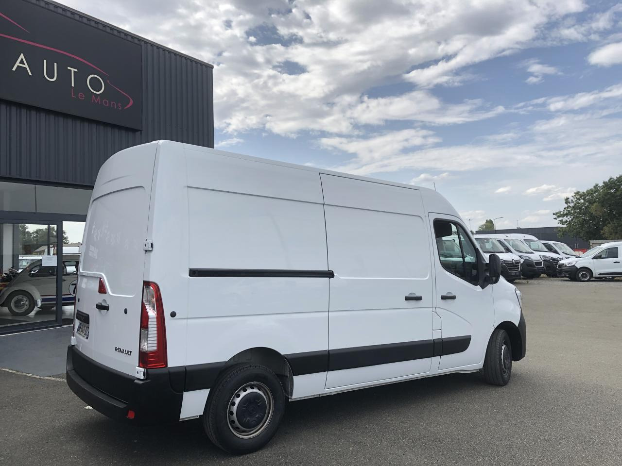 Renault Master F3300 L2H2 2.3 BLUE DCI 135CH CONFORT EURO6 - Panel van: picture 5 Renault Master F3300 L2H2 2.3 BLUE DCI 135CH CONFORT EURO6 - Panel van: picture 5
