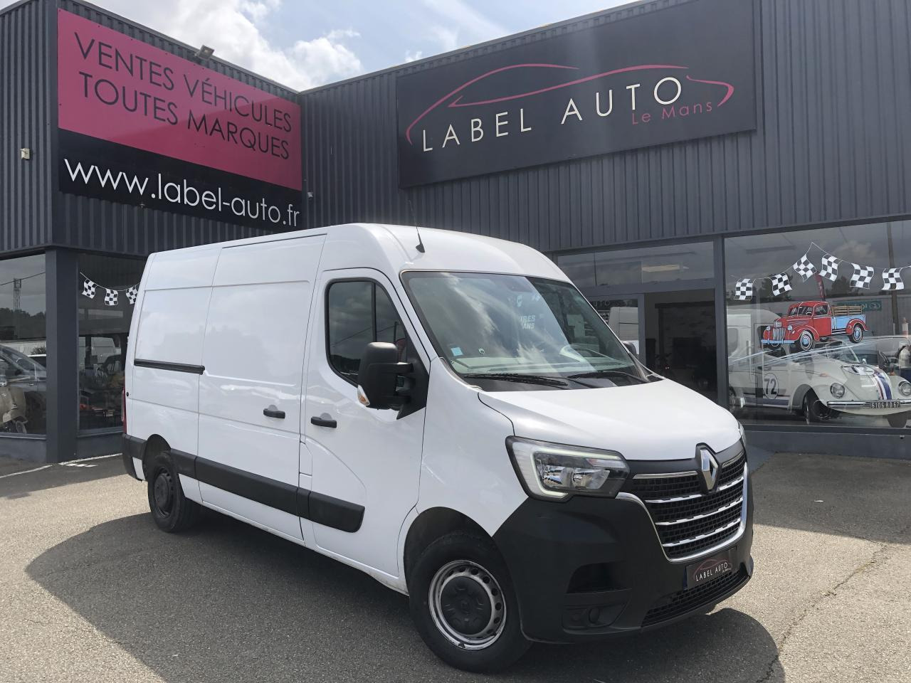Renault Master F3300 L2H2 2.3 BLUE DCI 135CH GRAND CONFORT EURO6 - Panel van: picture 1 Renault Master F3300 L2H2 2.3 BLUE DCI 135CH GRAND CONFORT EURO6 - Panel van: picture 1