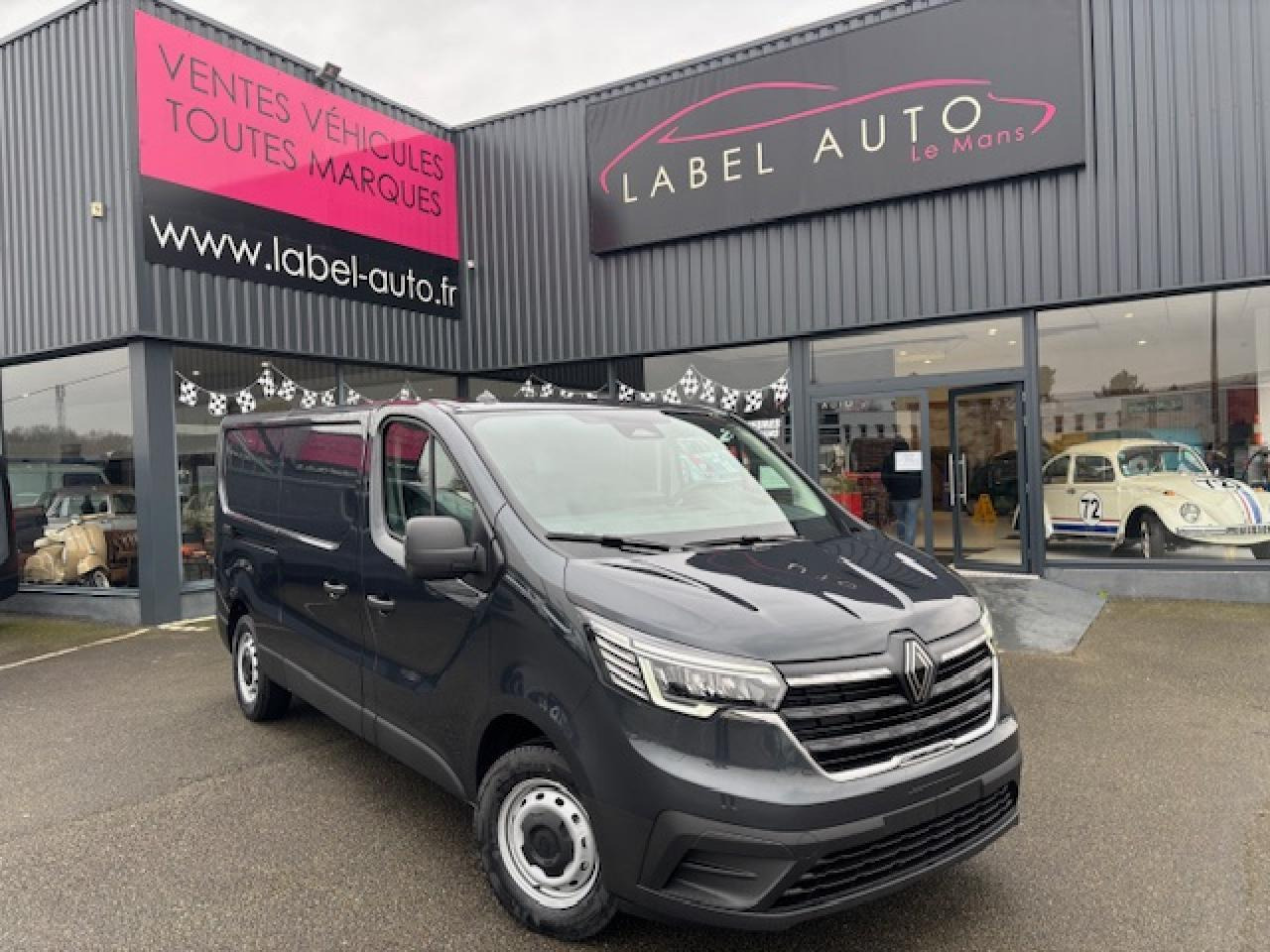 Renault Trafic 3T0 L1H1 2.0 DCI 150CH - Panel van: picture 1 Renault Trafic 3T0 L1H1 2.0 DCI 150CH - Panel van: picture 1