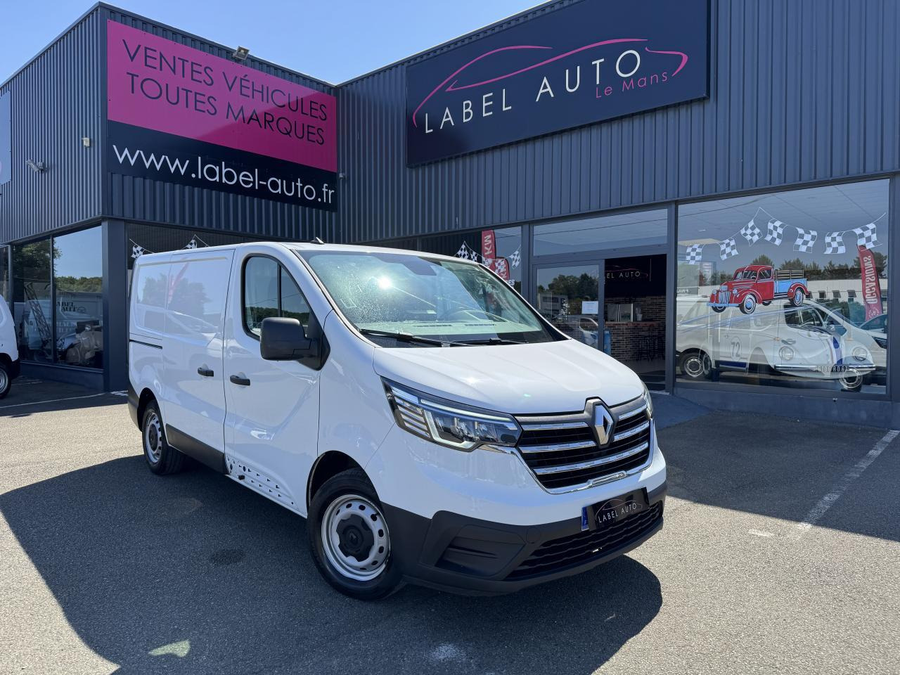 Renault Trafic L1H1 2T8 2.0 BLUE DCI 130CH GRAND CONFORT - Panel van: picture 1 Renault Trafic L1H1 2T8 2.0 BLUE DCI 130CH GRAND CONFORT - Panel van: picture 1