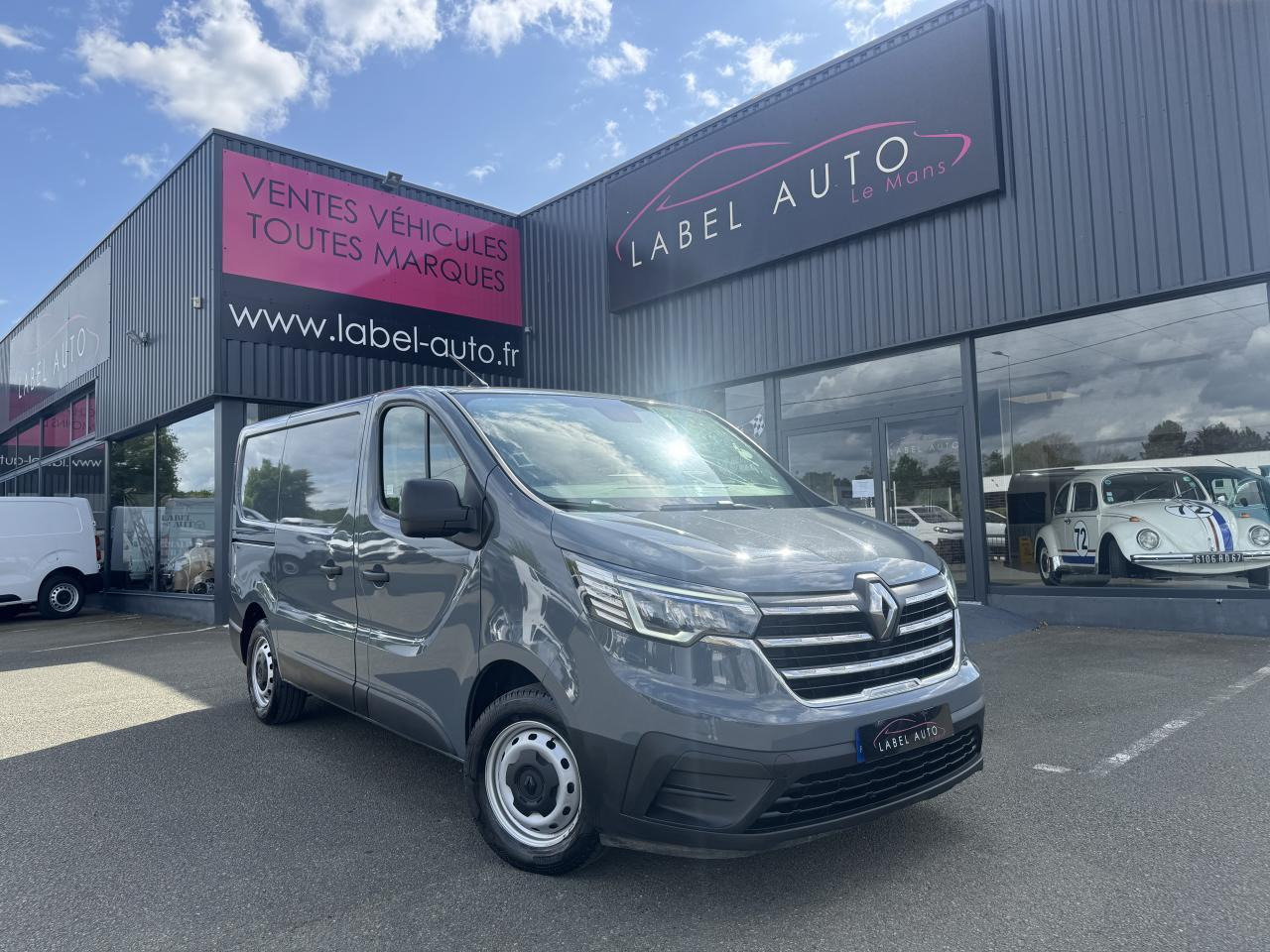 Renault Trafic L1H1 2T8 2.0 BLUE DCI 130CH GRAND CONFORT - Panel van: picture 1 Renault Trafic L1H1 2T8 2.0 BLUE DCI 130CH GRAND CONFORT - Panel van: picture 1