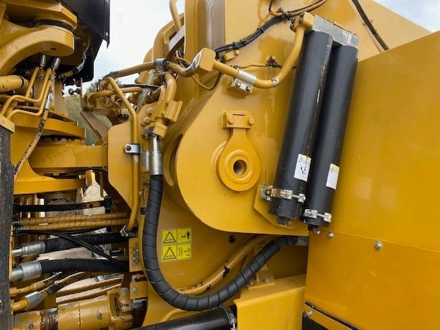 Wheel loader CAT 988 K: picture 17