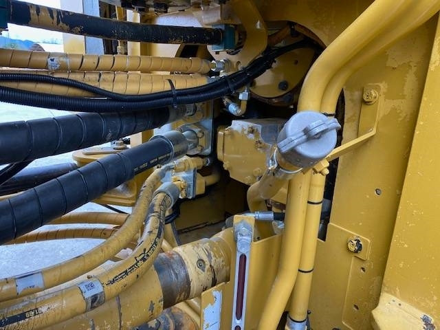 Wheel loader CAT 988 K: picture 15