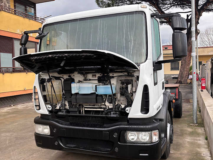 Iveco Eurocargo 160e25 - Cab chassis truck: picture 2 Iveco Eurocargo 160e25 - Cab chassis truck: picture 2