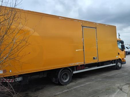 Renault Midlum 180.12 H Extra Light Fourgon polyfond avec Hayon repliable - Box truck: picture 2 Renault Midlum 180.12 H Extra Light Fourgon polyfond avec Hayon repliable - Box truck: picture 2
