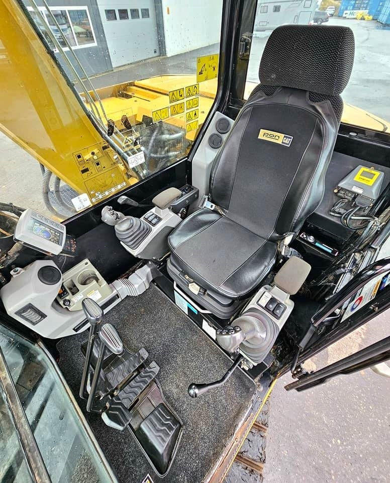 Crawler excavator CAT 307 E2: picture 33