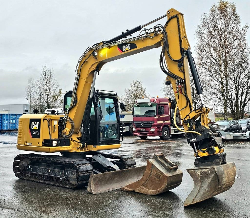 Crawler excavator CAT 307 E2: picture 7
