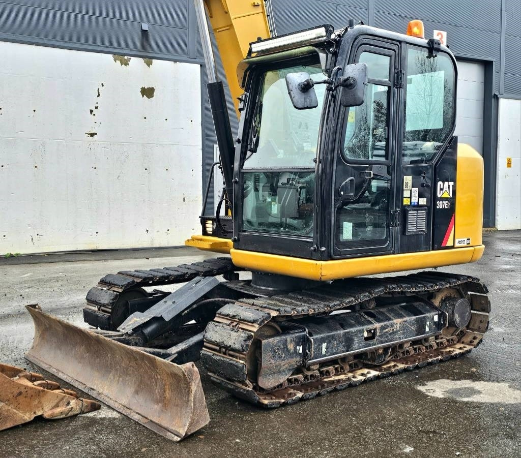 Crawler excavator CAT 307 E2: picture 10