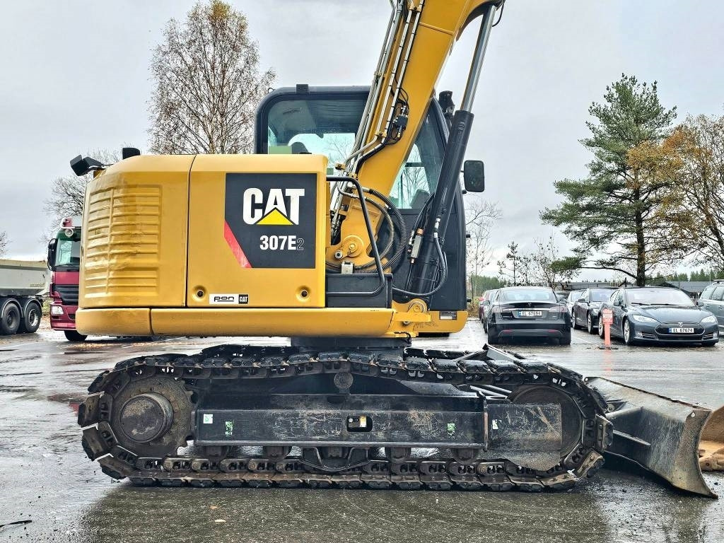 Crawler excavator CAT 307 E2: picture 12