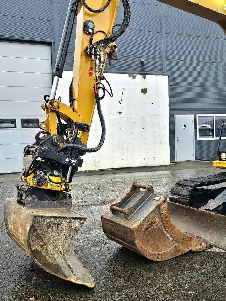 Crawler excavator CAT 307 E2: picture 14