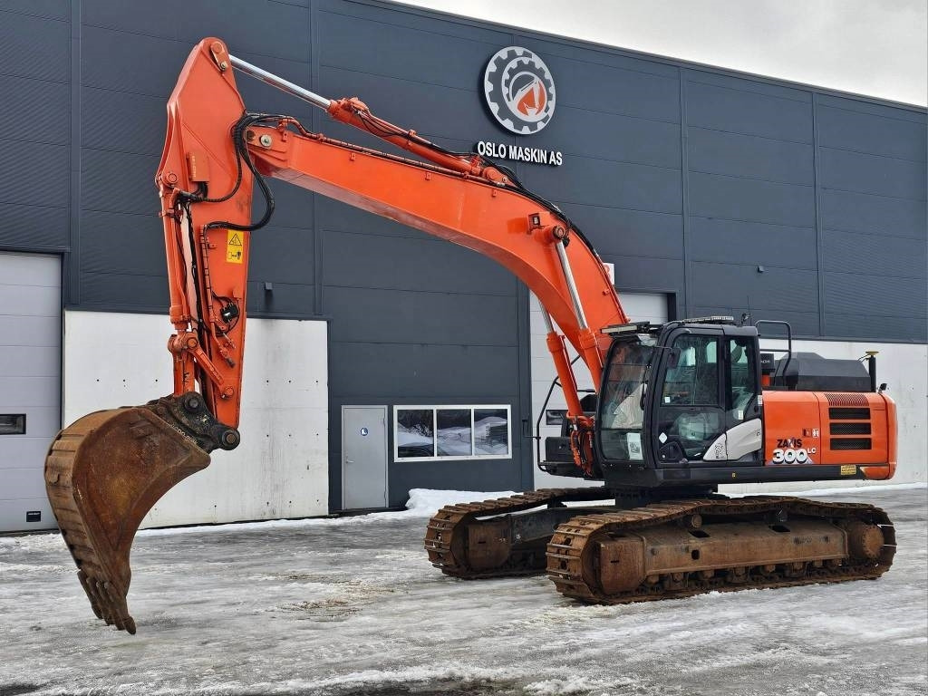 Hitachi ZX 300 LC-6 - Crawler excavator: picture 1 Hitachi ZX 300 LC-6 - Crawler excavator: picture 1