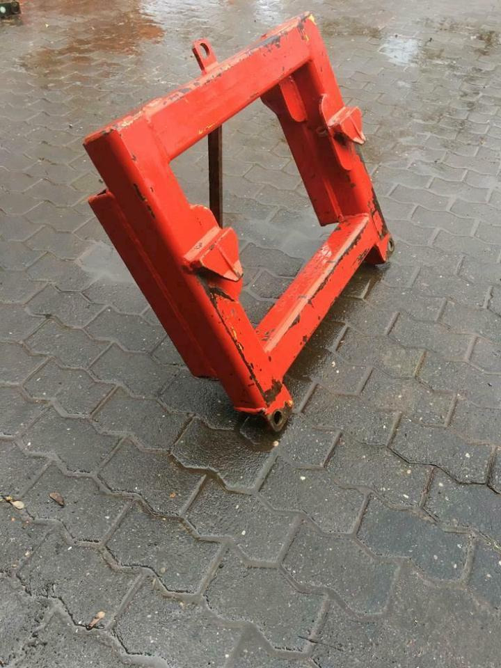 Dücker Adapterplatte Kommunale Anbauplatte Unimog Schneepflug mul - Quick coupler for Municipal/ Special vehicle: picture 2 Dücker Adapterplatte Kommunale Anbauplatte Unimog Schneepflug mul - Quick coupler for Municipal/ Special vehicle: picture 2