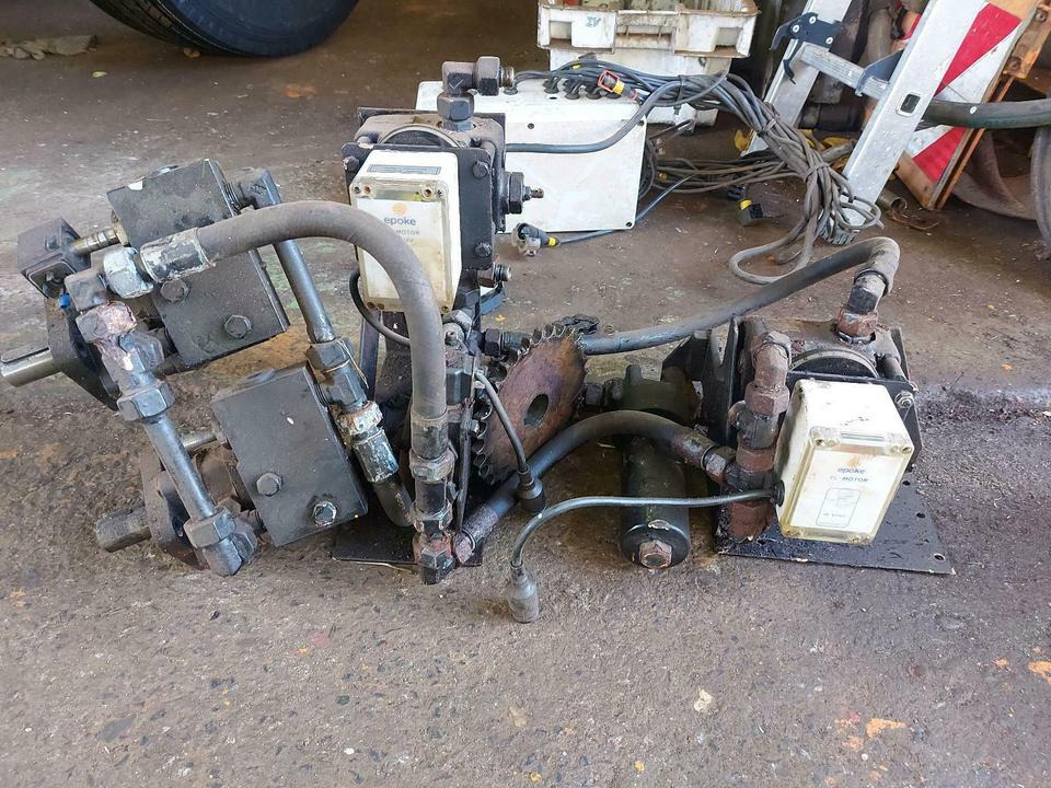 Epoke Salzstreuer Winterdienst Schneckenantrieb Steuerblock - Electrical system for Municipal/ Special vehicle: picture 5 Epoke Salzstreuer Winterdienst Schneckenantrieb Steuerblock - Electrical system for Municipal/ Special vehicle: picture 5