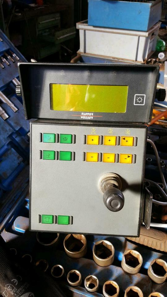 Hydraulik Steuerblock Küpper Weisser Salzstreuer Steuerung Platin - Hydraulic valve for Municipal/ Special vehicle: picture 2 Hydraulik Steuerblock Küpper Weisser Salzstreuer Steuerung Platin - Hydraulic valve for Municipal/ Special vehicle: picture 2